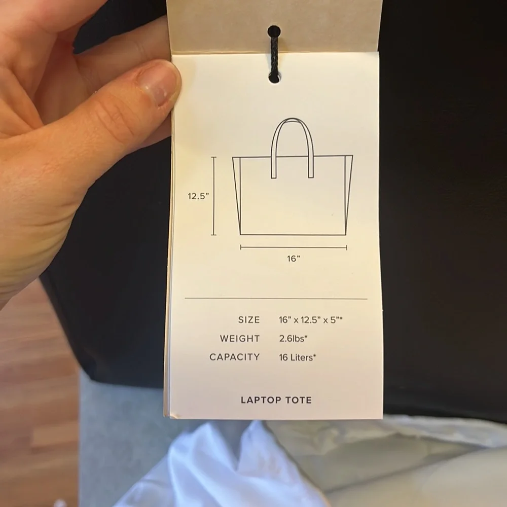 Used a handful of times calpak bag in great condition